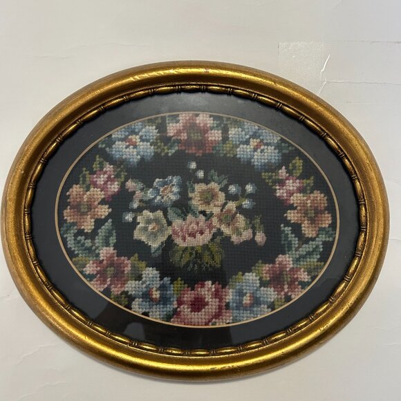 Vintage Gold Framed Oval Needlepoint Flowers Florals Bouquet Cottagecore country - Picture 2 of 13